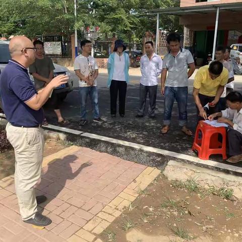 市农技中心召开水稻病虫害防控现场培训会
