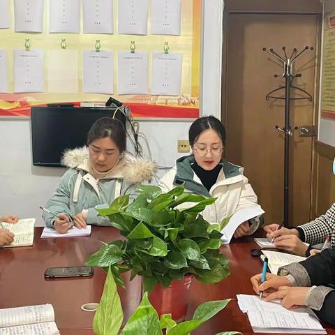 状元街社区召开党的十九届六中全会精神宣讲会