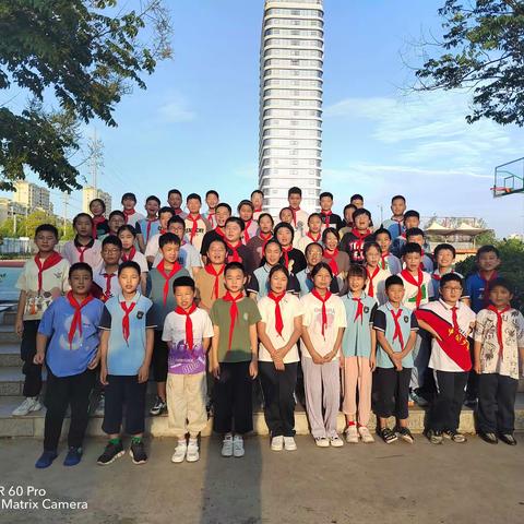 团结六（5）在扬帆，不负韶华勇向前