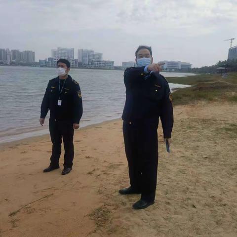 海口市综合行政执法局海洋和渔业行政执法支队开展海岸线巡查