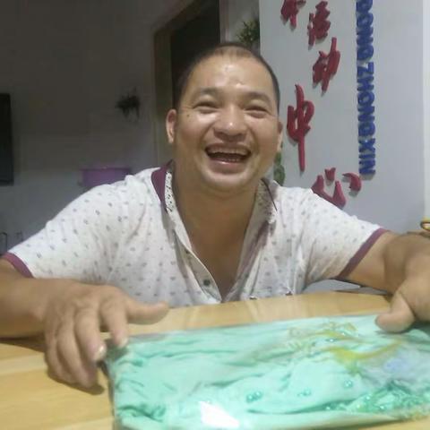 庆元残疾人陈孟库的笑声