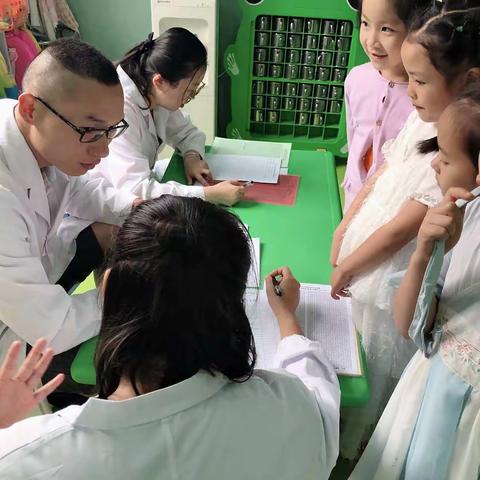 武定县金贝贝幼儿园--2017年5月幼儿体检 2017-05-22武定县金贝贝幼儿园武定县金贝贝幼儿园  2017-05-22