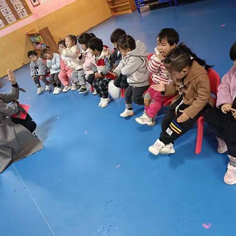 亲爱的宝贝，老师是你们最好的朋友