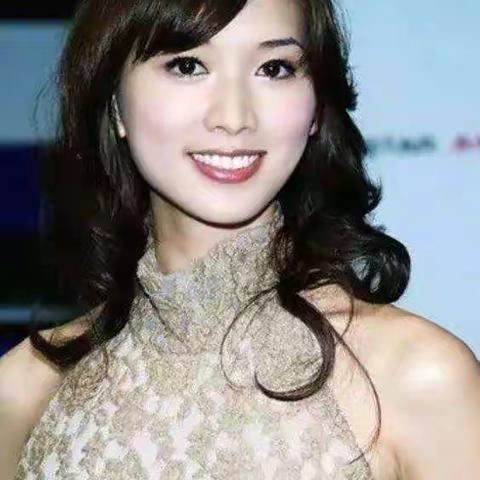 《拥抱闪烁的梦想》羊屋小舍/作品🌟2022/12/1🌟