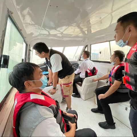 第一执法大队对如意岛开展海岸线巡查