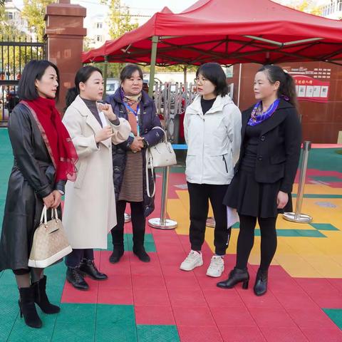 参观交流促提升，相互学习共成长——记赣南师范大学附属幼儿园、南康区幼儿园幼教同行来我园交流指导