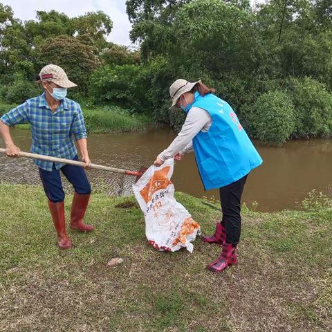 水北治水中队开展“收牛粪、治污水、从我做起”主题党日志愿服务活动