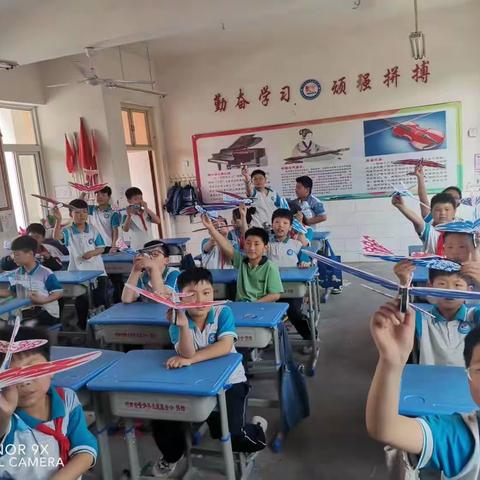 洪河屯一小航模社团