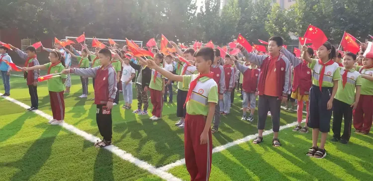 《我为祖国点赞》六百字作文