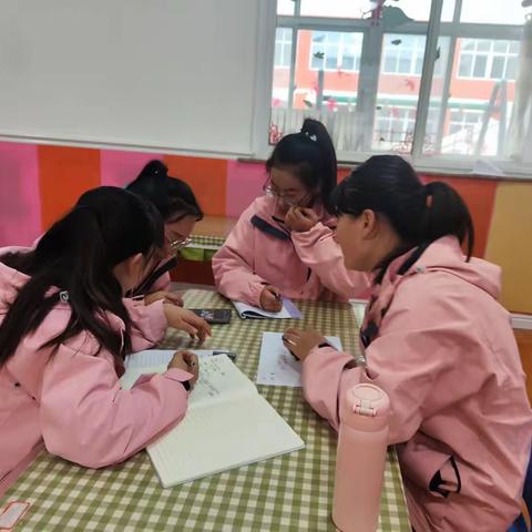 旦八镇中心幼儿园小班年级组农耕运动会赛前准备教研（副本）