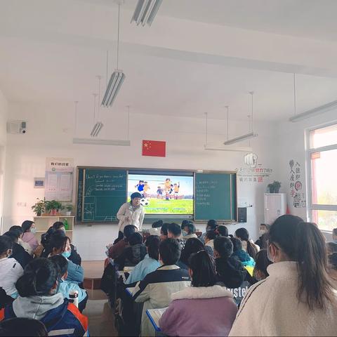 冬日里的温馨与活力——公园路学校初中部英语组教研活动