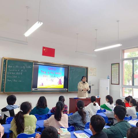 行进致远、追求卓越——公园路学校初中部英语组教研活动