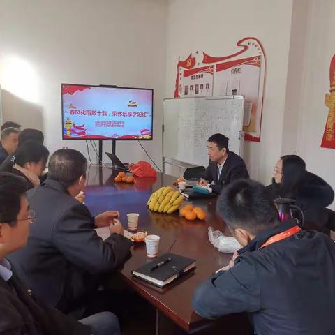 春风化雨数十载，荣休乐享夕阳红