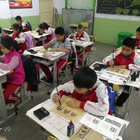 规范写字，文明做人——绛县华晋学校四二班写字课纪实