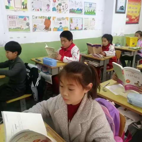 绛县华晋学校四二班晨午读活动