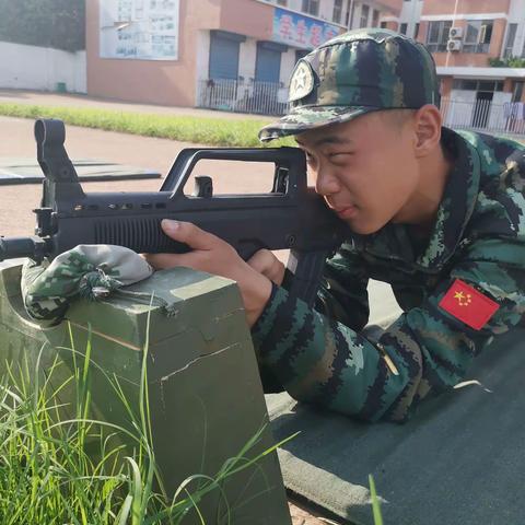 前方高能预警，期待已久的射击训练来了！—丰县华山中学城区分校高一C2班军训第四天