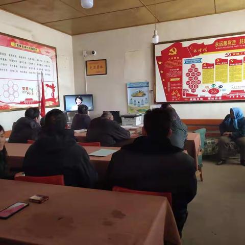 赵湖村党支部召开党员“冬训”大会