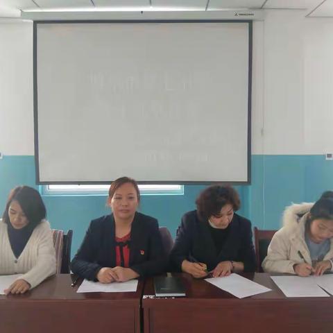 博乐市第七小学开展一二年级组“唱响红色经典    放飞金色梦”红歌比赛活动