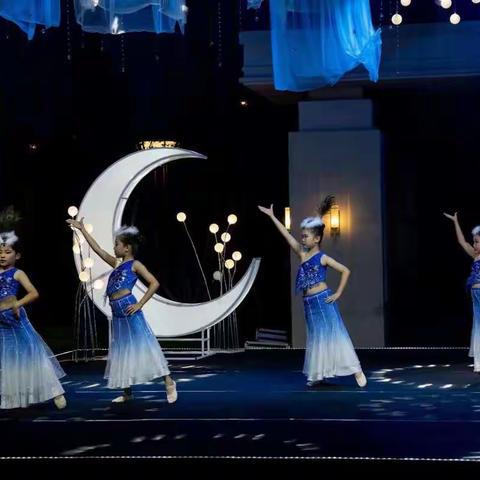 刘馨瑶的暑假生活