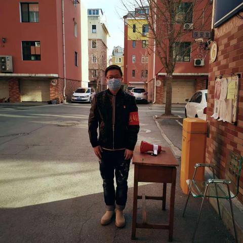 党旗在飘扬、志愿者在行动！