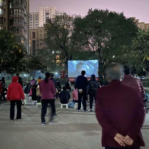 【新时代文明实践站】“红心永向党·光影映初心”庆祝中国共产党建党100周年电影放映活动