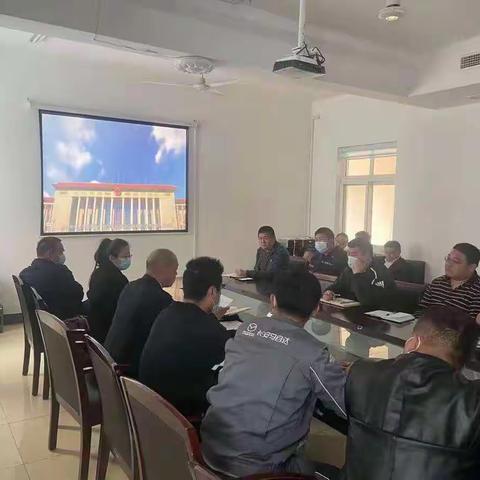 港沟街道组织观看《生态环境安全警示教育片》