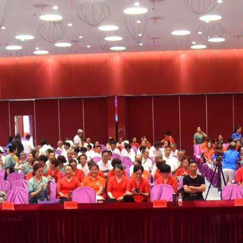 喜迎二十大夕阳谱新篇