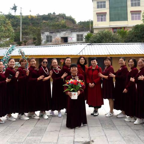 何四姐60大寿相聚梵乐小院