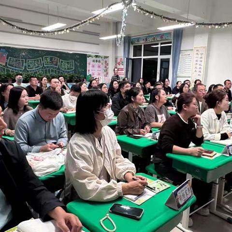 每个孩子都是限量版，——记高新二小一年级六班新生家长会