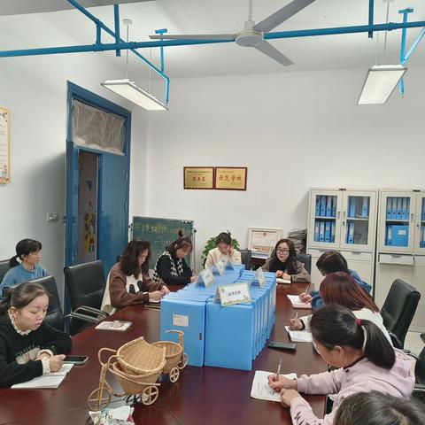 万村幼儿园阳光护苗第十二周动态（11.14.——11.18）