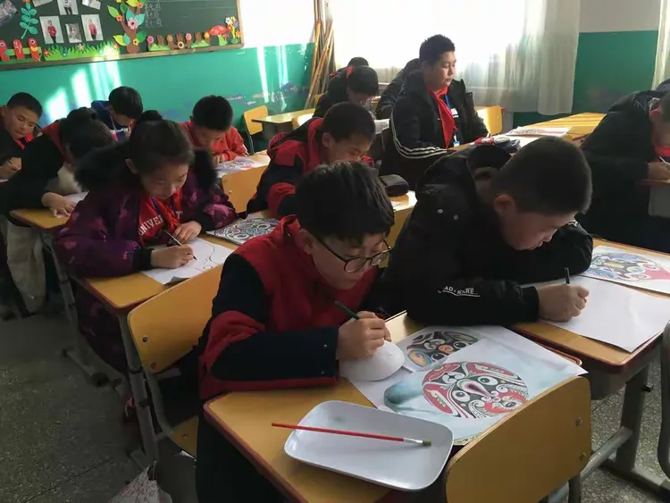 集安市第一小学乡村少年宫马瓢画
