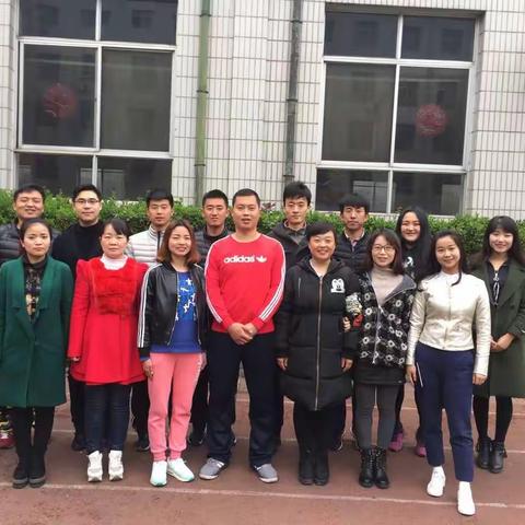 最锋锐的剑，是不能久藏匣中的——人间的英雄也是一样的