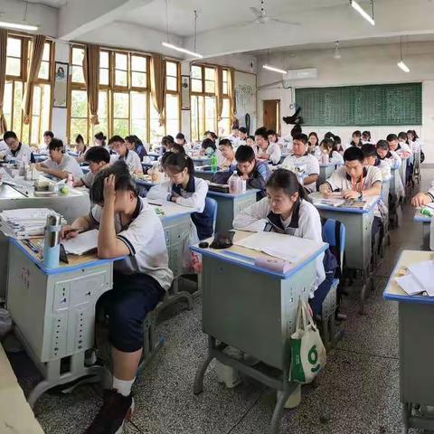 青春永不毕业，我们后会有期—黔阳一中1910班高三毕业记