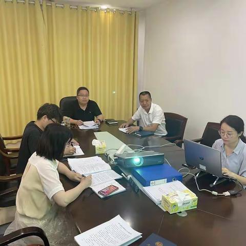 市生态环境局召开会议研究推进禁止露天焚烧工作