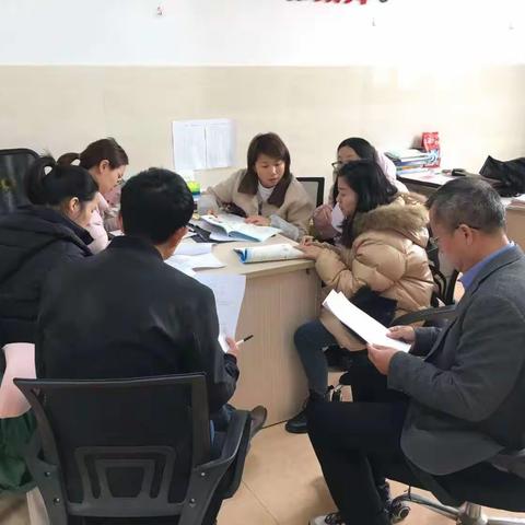 “以研促教，共同成长”——乐平市第十一小学二年级数学教研活动