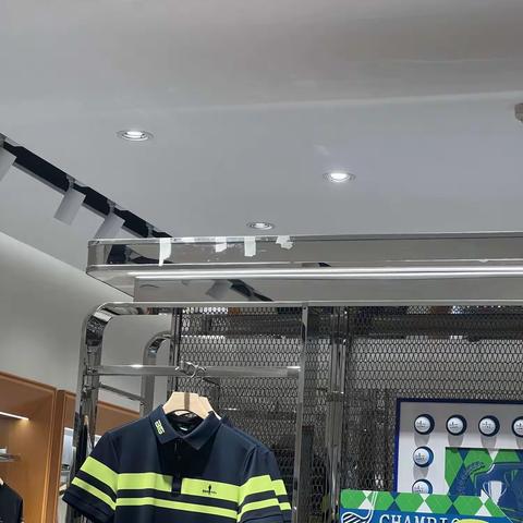 超市，餐饮值店