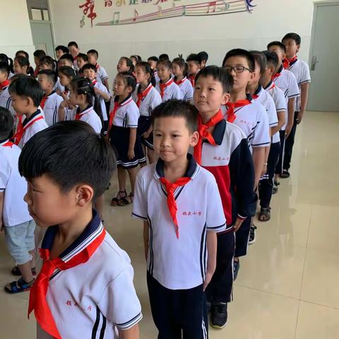 记领头小学新少先队员入队仪式！