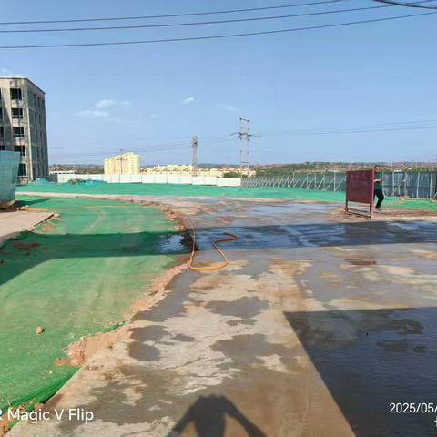 【沁县融媒】城市管理在行动|治理“建筑扬尘”促环境提升