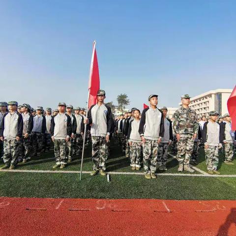 共同进步，一起成长--余江四中2020-2021学年度新生的初中生涯从军训开始