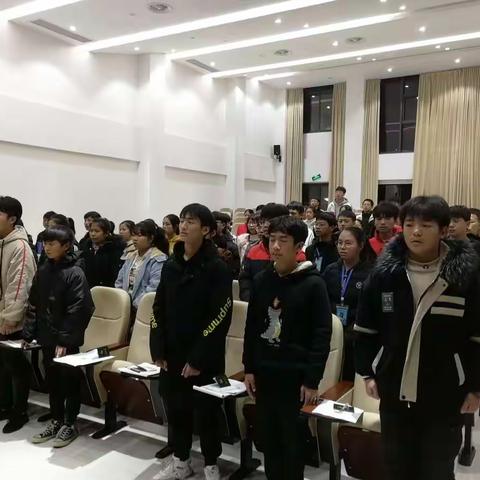 “为共产主义事业而奋斗”余江四中 第三届团员入团仪式