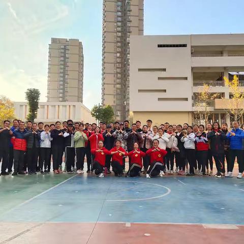 聆听武艺，艺心一意——记东湖新技术开发区小学体育教师武术专项技能暨教材教法培训活动 （第二场）