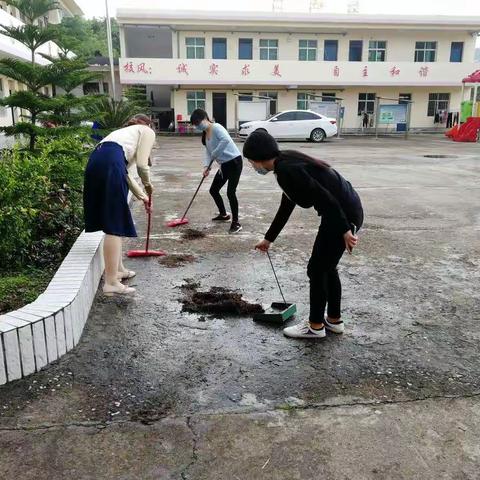 筑牢校园卫生防线 打赢疫情防控狙击战 ——祁禄山镇金沙小学校园环境清洁&消毒工作