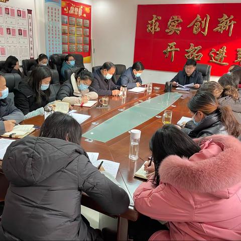 镇安县就业服务中心聚焦“四治四提” 狠抓工作落实