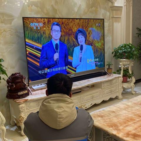 向最美孝心少年学习