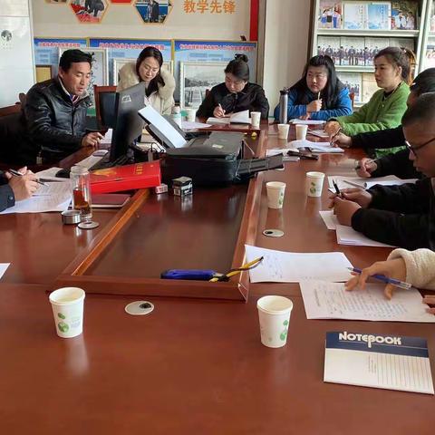 圣水峪美术高效课堂“如何提高学生美术作业作品”教研活动