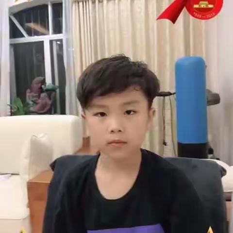 城北182班“蜂之声”读书打卡活动，祝祖国70岁生日快乐！