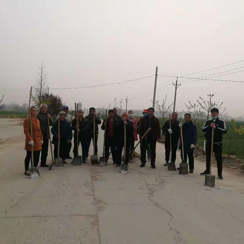 大沙窝村春季环境整治在行动