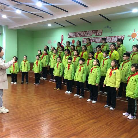 美育童心   唱响未来——走进西关第一小学“槐芽”合唱团