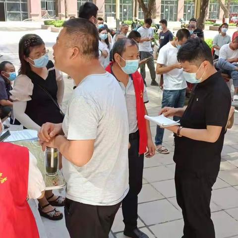 接种排查两手抓，办村齐心筑屏障