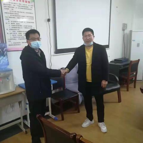 世间虽有灾情在  宝目眼镜送关怀
